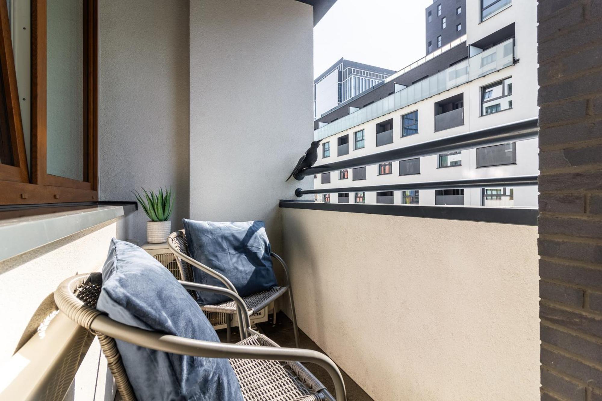 Apartament Near Sky Tower Free Parking For 2 Cars Wrocław Buitenkant foto